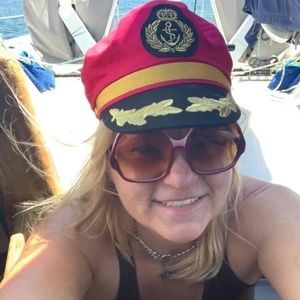 Meet your Posher, Renee